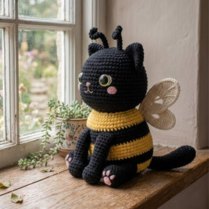 Cute Crochet Bee Cat Plush, Kawaii Amigurumi Black Cat Doll, Handmade Bumblebee Kitten Gift, Nursery Decor Toy Sizes 4-12in