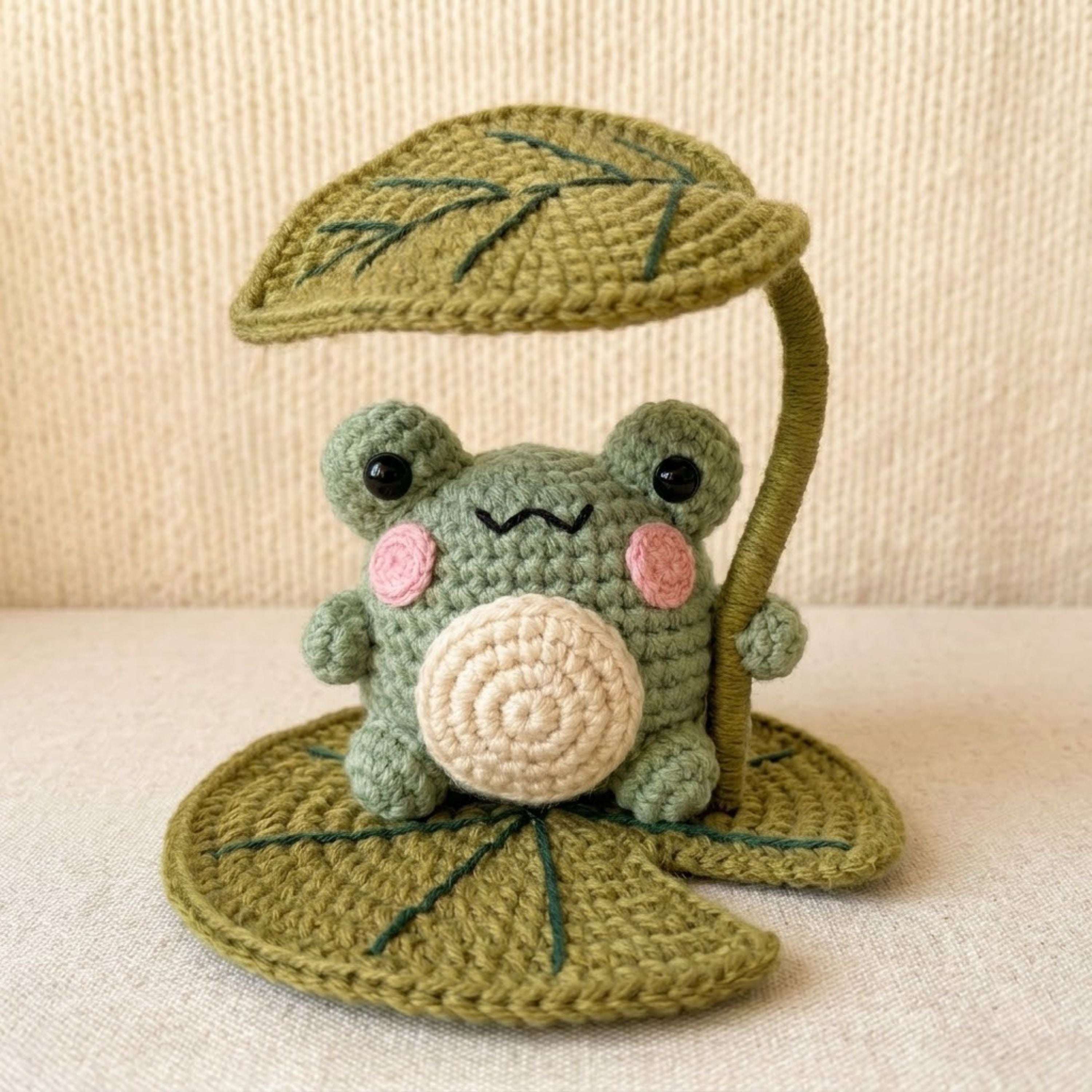 Cute Crochet Frog Plush with Leaf Umbrella, Kawaii Amigurumi Pond Frog Doll, Handmade Woodland Nursery Decor Gift Soft Baby Toy Sizes 4-12in