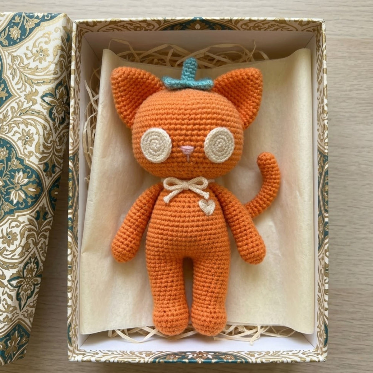Crochet Orange Cat Doll Handmade Amigurumi Kitty Plush with Pumpkin Stem, Cute Nursery Halloween Fall Decor Gift Sizes 4-12 Inches Soft Toy