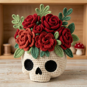 Crochet Skull Flower Vase, Rose Bouquet Amigurumi Decor, Gothic Floral Plush, Halloween Day of the Dead Gift, Handmade Style Decor 6-14 Inch