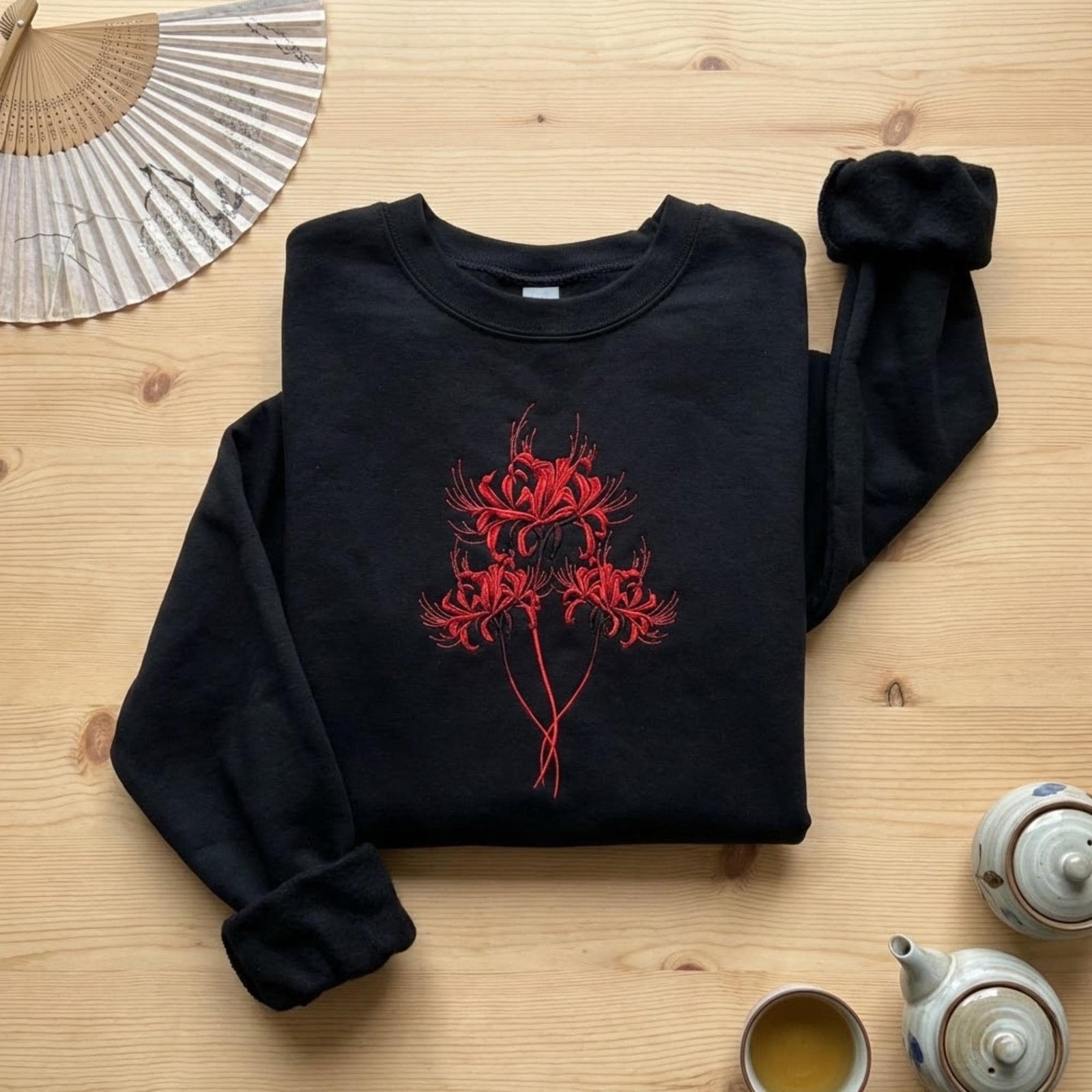 Red Spider Lily Embroidery Sweatshirt Gothic Floral Japanese Aesthetic Black Crewneck Streetwear Gift For Her Him Dark Art Clothing Fall
